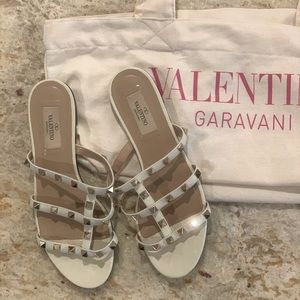 🤩Authentic🤩 Valentino Rockstud Slides Ivory Size 6.5 (36.5)